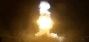 USA bombardieren Iran erneut: Vierte Angriffswelle – Ölpreise steigen