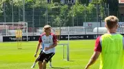 Van der Leij: VfB-Neuzugang gibt bei U21-Training Vollgas
