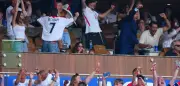 Victoria Beckham bleibt stoisch: Englands WM-Jubel und die Posh-Spice-Mimik
