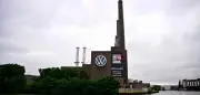 VW-Chef Blume droht erstmals mit Abbau von 50.000 Stellen