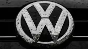 VW-Gewinn bricht im zweiten Quartal um ein Drittel ein