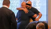 Waffen-Mafia vor Gericht: Handgranaten als Gratis-Zugabe bei Bestellungen