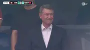 Wayne Gretzky bei WM-Achtelfinale: Eishockey-Legende auf der Tribüne