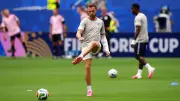 WM-Überraschung: Henderson trotz Arm-OP im England-Kader