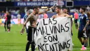 WM-Halbfinale: Argentinien-Stars rechtfertigen Falkland-Plakat nach Sieg gegen England