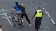 Zivilpolizist stoppt Ladendieb in Cambridge mit spektakulärem Tackle