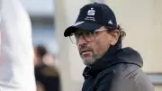 Zwei Wochen vor Liga-Start: Cottbus-Trainer Wollitz schlägt Alarm