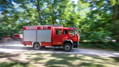 Feuerwerk löst Feldbrand nahe Fontänen aus