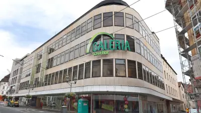 Galeria: Fünf Filialen in Bayern vor dem Aus?
