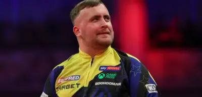 Littler stichelt gegen Yamal: Darts-Star sieht sich als Bester