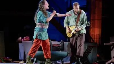 Mario-Adorf-Preis: Merton und Wolfe bei Nibelungen-Festspielen geehrt