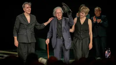 Peter Handke feiert emotionale Premiere in Salzburg