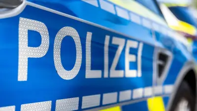 Streit in Bahnhofstraße: 27-Jähriger schlägt 37-Jährigen ins Gesicht