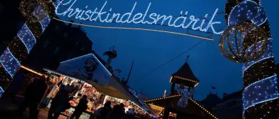 Streit um 140.000 Euro teuren Instagram-Bogen für Straßburger Weihnachtsmarkt