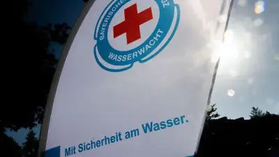 Wasserwacht rettet drei Kinder einer Familie am Badesee