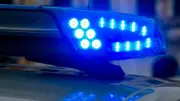 Auto kollidiert bei Ingolstadt mit Traktoranhänger – Fahrer verletzt
