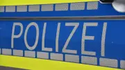 Auto prallt in Oberndorf-Flein gegen Laternenmast