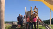 Barfußpark Glöttweng: Team gestaltet Naturerlebnis neu