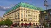 Berliner Luxushotel Adlon steht für 280 Mio. Euro zum Verkauf