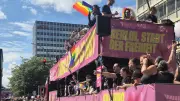 Erste Pride nach Anschlag: Berliner ziehen Bilanz in Hamburg