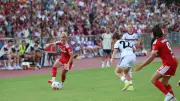 FC Bayern begeistert 2.700 Fans bei Fußball-Fest in Donauwörth
