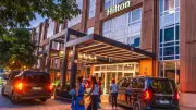 Hilton Honors Gold: Status mit der Platinum Card ohne Übernachtung