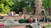 Hofbergjugend Premiere: Neulinge spielen mit in Schiltberg