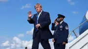 Iran-Krieg: Trump sagt geplante Angriffswelle vorerst ab – Bedingungen