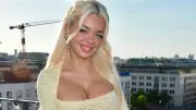 Katja Krasavice lädt Angela Merkel zu 30. Geburtstagsparty ein