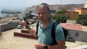 Nach Migrantenansturm: Spanien errichtet schwimmende Grenzsperre vor Ceuta