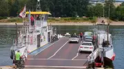 Niedrigwasser im Rhein: Fähren und Schiffe stark betroffen