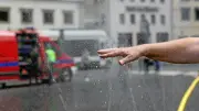 Sprühebel auf dem Rathausplatz: Wasser wird heiß diskutiert