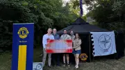 Stamm erhält symbolischen Scheck am Eselsberg
