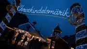 Streit um neuen Eingangsbogen zum Straßburger Weihnachtsmarkt