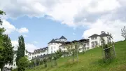 Union Berlin trainiert in 1000 Jahre altem Schlosshotel in Österreich