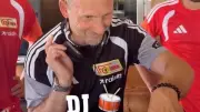 Union-Trainer Lustrinelli legt als DJ Lustrigol im Trainingslager auf