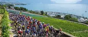 Wiebes gewinnt auch zweite Tour-Etappe und bleibt in Gelb